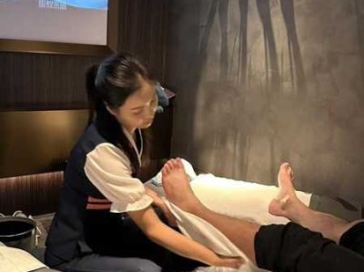 上个月去了上海青浦区高端足疗,贴心，健谈，按摩手法专业
