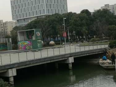 上个月去了上海青浦区同城木桶浴,为人和善，服务态度好