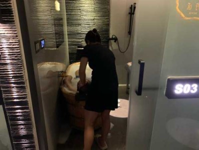 上个月去了广州高档洗浴,技师服务很好，手法很好