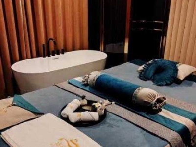 上个月去了上海青浦区高端spa,力度合适，很舒服