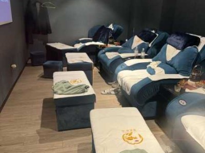 上个月去了上海青浦区附近泡脚,力度合适，很舒服