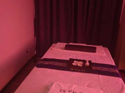 上个月去了上海浦东区周边spa,人很好，按摩很专业