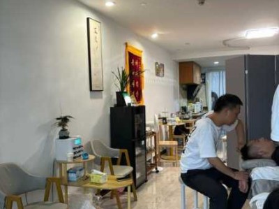 上个月去了上海青浦区高档推拿,贴心,健谈,按摩手法专业