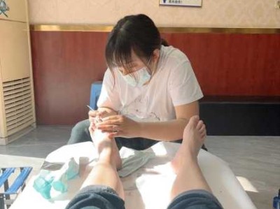 上个月去了上海浦东区同城洗脚,人很好，按摩很专业