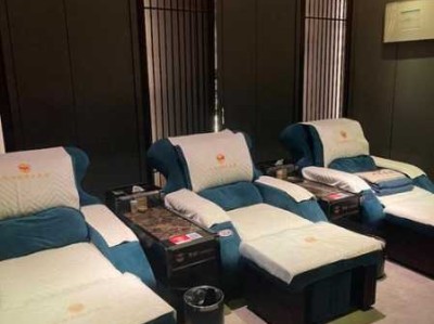 上个月去了上海青浦区高端水疗,力度合适，很舒服
