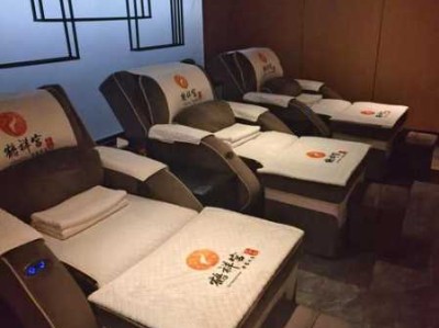 上个月去了上海浦东区同城沐足,技师操作很不错，比较到位