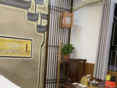 上个月去了上海青浦区同城木桶浴,按摩力度适中，服务周到热情！