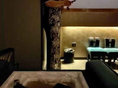 上个月去了上海浦东区周边洗脚,环境很安静,特别的放松
