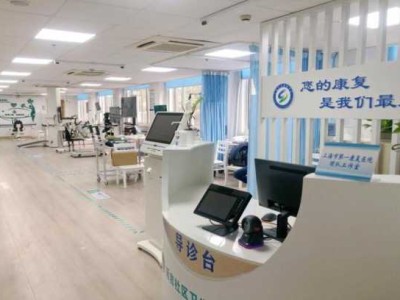 上个月去了上海杨浦区附近水疗,为人和善，服务态度好