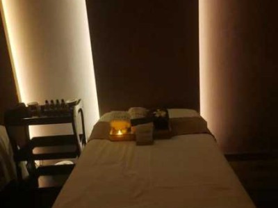 上个月去了上海青浦区附近spa,人很好，按摩很专业
