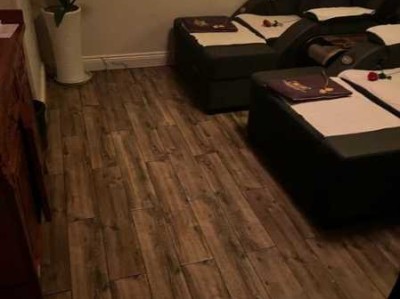 上个月去了广州高档油压,技师服务很好，手法很好
