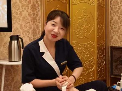上个月去了广州高档泡脚,技师操作很不错，比较到位