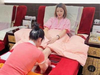 上个月去了广州高档足疗,力度合适，很舒服