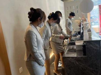 上个月去了上海青浦区同城洗脚,人很好，按摩很专业