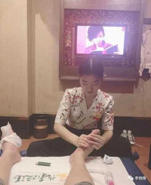 上个月去了广州高档足疗,技师按的很舒服,强烈推荐