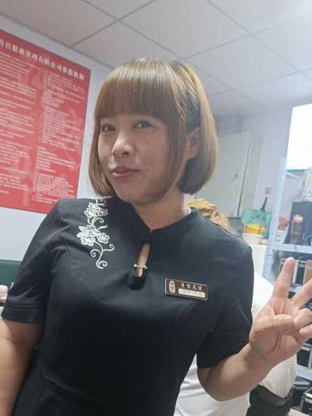 上个月去了广州附近推拿,技师技术不错。态度也很好