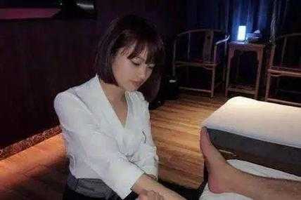 上个月去了上海浦东区同城泡脚,人很好，按摩很专业