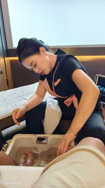 上个月去了广州高档沐足,技师操作很不错,比较到位