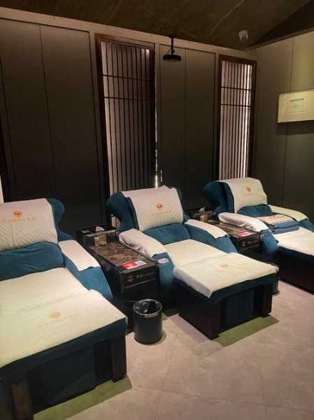 上个月去了上海浦东区周边spa,环境很安静,特别的放松