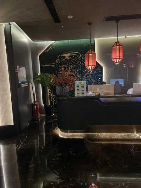 上个月去了上海浦东区周边spa,按摩力度适中,服务周到热情!
