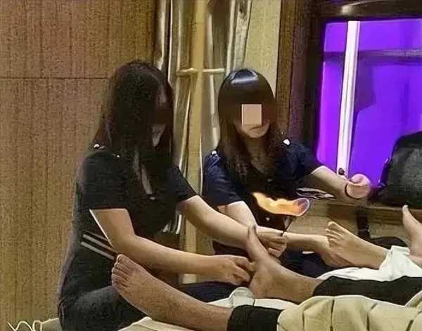 上个月去了上海青浦区附近足疗,技师技术不错。态度也很好