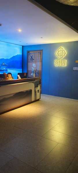 上个月去了上海杨浦区附近洗脚,人很好，按摩很专业