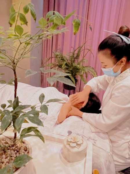 上个月去了上海浦东区周边spa,人很好,按摩很专业
