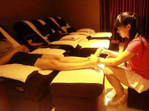 上个月去了广州高档泡脚,技师操作很不错,比较到位