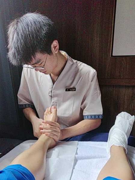 上个月去了广州高端泡脚,环境很安静,特别的放松