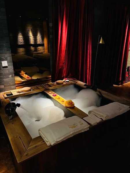 上个月去了上海青浦区附近spa,环境很安静，特别的放松