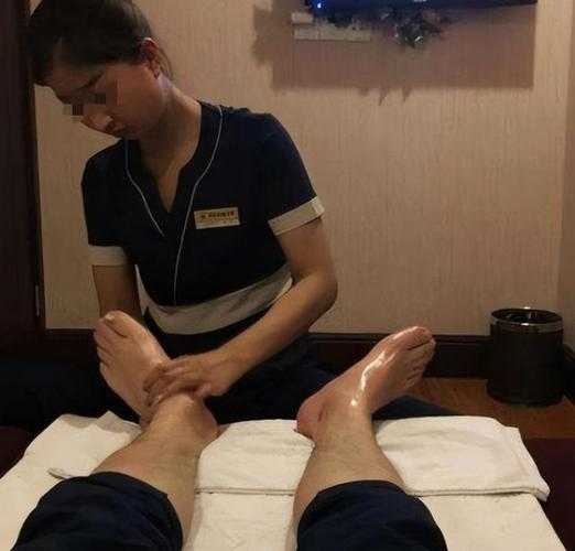 上个月去了上海浦东区周边洗脚,技师服务很好,手法很好