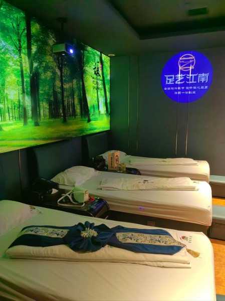 上个月去了广州附近洗脚,技师技术不错。态度也很好