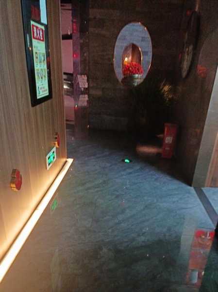 上个月去了上海杨浦区附近足浴,环境很安静，特别的放松