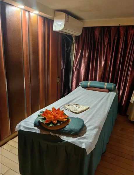 上个月去了广州高档推油,技师操作很不错,比较到位