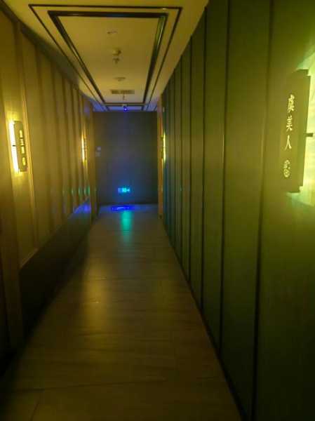 上个月去了广州高端足浴,技师服务很好,手法很好