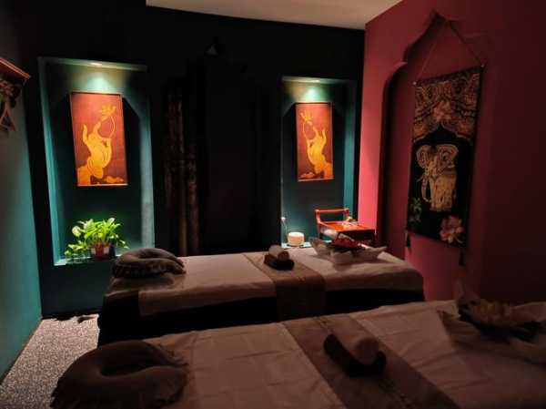 上个月去了上海青浦区高档spa,技师操作很不错，比较到位