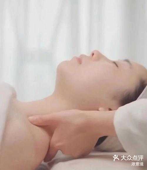 上个月去了上海杨浦区高端推拿,力度合适,很舒服