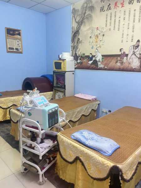 上个月去了上海浦东区周边推拿,环境也很干净技师人也很好