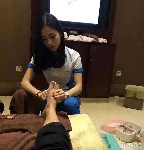 上个月去了广州高档足浴,环境也很干净技师人也很好