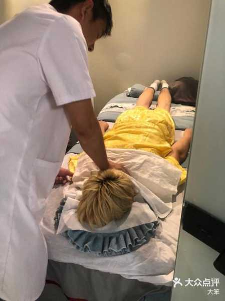 上个月去了上海杨浦区高端推拿,技师服务很好,手法很好