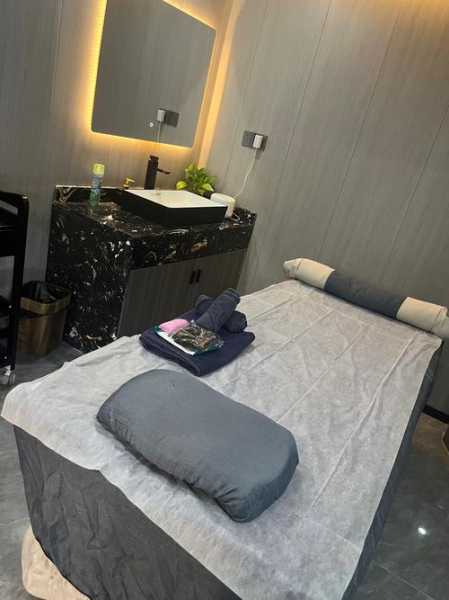 上个月去了上海浦东区周边spa,环境也很干净技师人也很好