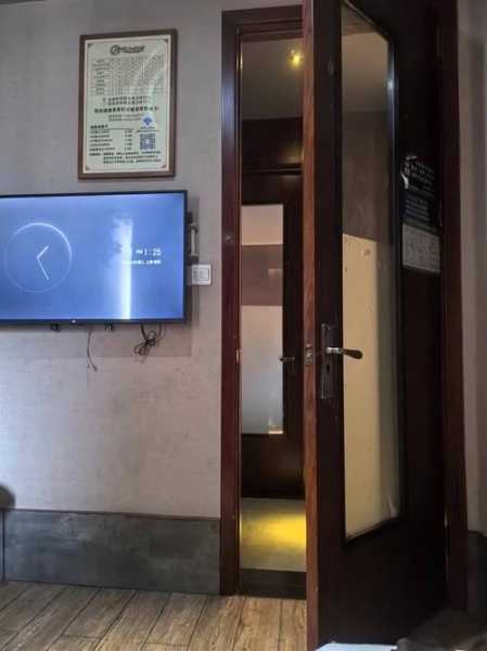 上个月去了上海浦东区周边推拿,按完很轻松很舒服,推荐推荐