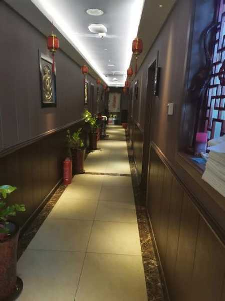 上个月去了上海青浦区高档足疗,技师操作很不错，比较到位