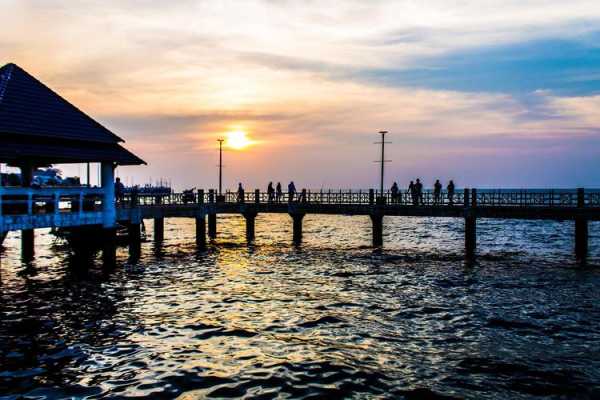 上个月去了上海青浦区同城油压,按的很不错,下次还会来