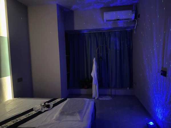 上个月去了上海青浦区高档spa,按的很不错,下次还会来