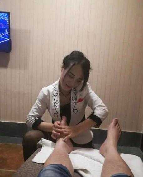 上个月去了上海杨浦区附近沐浴,技师服务很好，手法很好