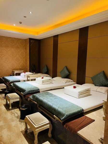 上个月去了上海杨浦区高档spa,按摩力度适中,服务周到热情!