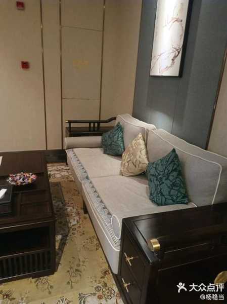 上个月去了上海青浦区附近桑拿,技师服务很好,手法很好
