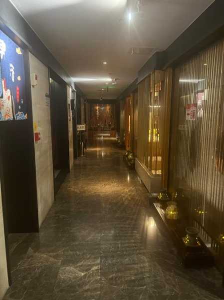 上个月去了上海青浦区周边spa,环境也很干净技师人也很好