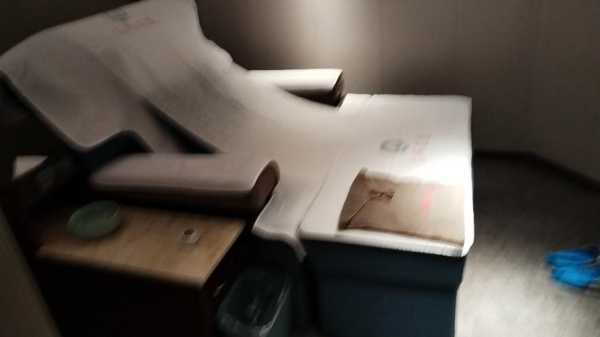 上个月去了上海杨浦区周边桑拿,技师按的很舒服,强烈推荐
